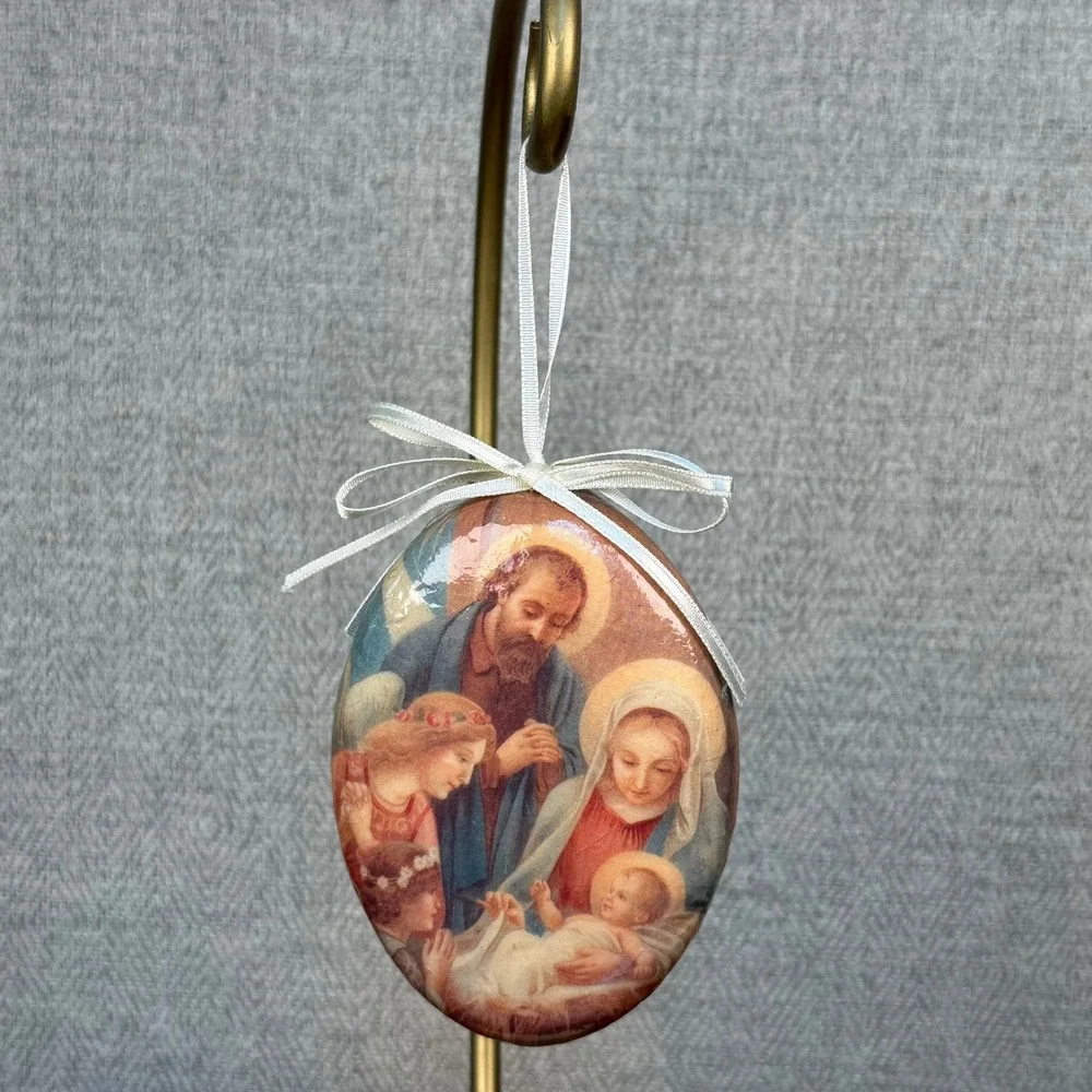 Nativity Holy‎ Family Decoupage Vintage Christmas Ornament Oval Puffed Glossy